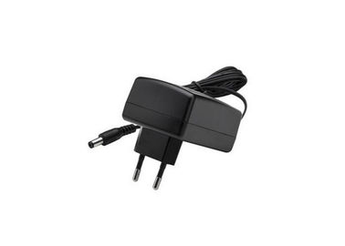 Adaptador universal del soporte plástico Ac/Dc de la pared del ABS, cargador del soporte de la pared 24Watt con el CE de la UL marcado