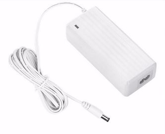 Voltio de escritorio ligero 5amp del adaptador 12 para el webcam/llevó la fuente de alimentación ligera de la tira