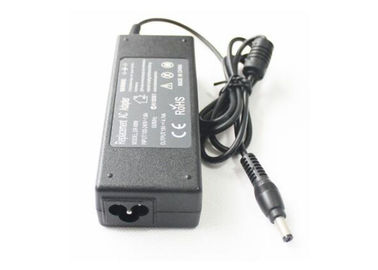 Cargador de la fuente de alimentación del ordenador portátil del reemplazo de la FCC de Rohs para Toshiba, protección de SCP OVP