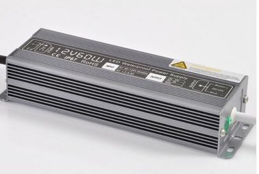 el voltaje constante de 12V 24V llevó el conductor 100 vatios con los materiales de la aleación de aluminio