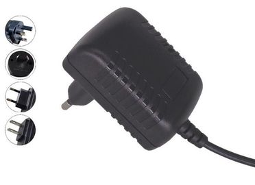 CA ligera a la frecuencia del adaptador 50-60Hz de la fuente de corriente continua Con el poder 6W