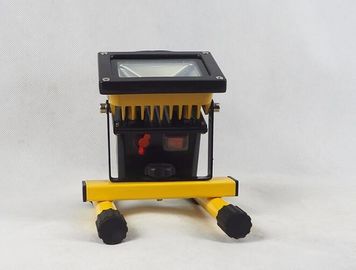 Luces de inundación recargables portátiles de la prenda impermeable LED 10W 20W 30W 50W para el exterior