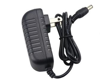Emparede el ruido bajo de la ondulación del adaptador 12V 1A de la CA DC del soporte con el conector de 4,8 * de 1.7m m