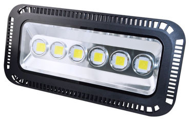 Luces de inundación llevadas brillantes estupendas del Super Slim del CRI &gt;80 5 años de garantía para la iluminación al aire libre del estadio