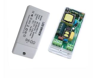 1A 1000mA 12W al voltaje constante 15w llevó a la FCC de Rohs del CE del conductor 12v marcada