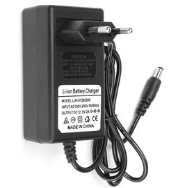cargador de batería li-ion de 12.6V 2A, adaptador de la C.C. de la CA para la batería, color negro, conector custmized de DC